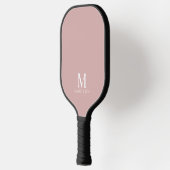 Raquette De Pickleball Monogramme moderne Nom Dusty Rose (Gauche)
