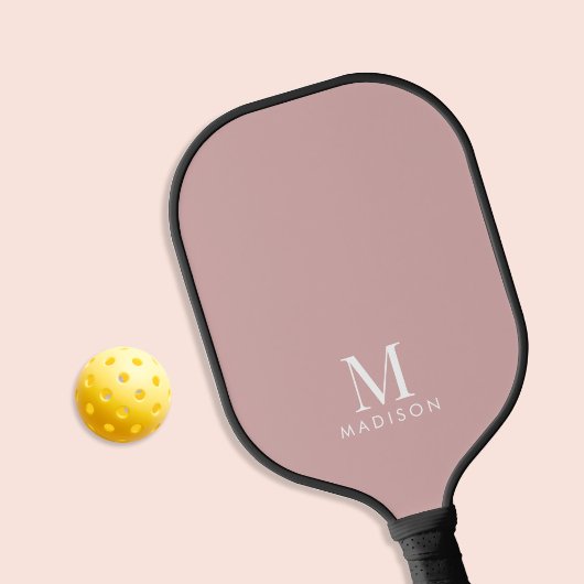 Raquette De Pickleball Monogramme moderne Nom Dusty Rose