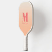 Raquette De Pickleball Monogramme moderne Nom initial Peach Gradient (Gauche)