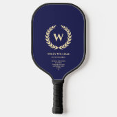 Raquette De Pickleball Monogramme moderne Wreath Navy Blue Retirement (Verso)