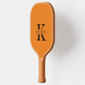 Raquette De Pickleball Nom simple Monogramme Noir et orange (Gauche)