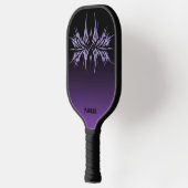 Raquette De Pickleball Personnalisé noir et violet avec conception et nom (Gauche)