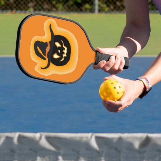 Raquette De Pickleball Sorcière Citrouille brillante sur Orange (Insitu)