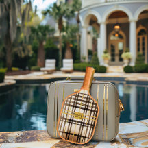 Taupe sophistiquée et monogramme or