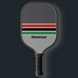 Raquette De Pickleball VHS vintage à travers la bande avec le nom<br><div class="desc">VHS vintage Across Striping with Name Pickleball Paddle capture la nostalgie ludique d'une époque révolue, amenant l'audacieuse flair des visuels rétro au rythme du tribunal. Son design canalise l'énergie vibrante des temps classiques de cassettes, transformant chaque service et rassemblement en un moment rempli de personnalité et de style. Parfait pour...</div>