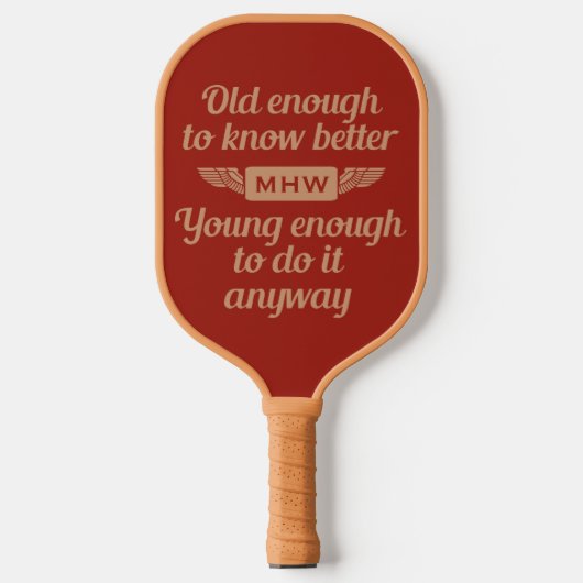 Raquette De Pickleball Vieux vs Jeune monogramme personnalisé (Recto)