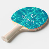 Raquette De Ping Pong Cadre personnalisé Monogramme & Nom Blanc Eau Pisc (Devant Angle)