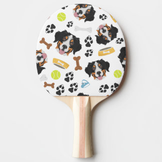 Raquette De Ping Pong Chien de montagne de Bernese de sourire de chien