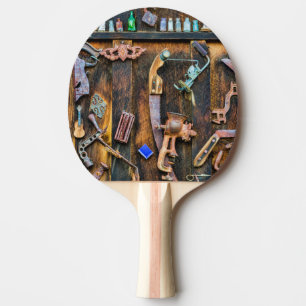 Raquette De Ping Pong Collection d'antiquités sur le mur
