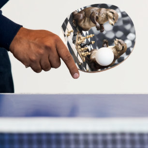 Raquette De Ping Pong Deux Otters Jouant Aux Échecs,