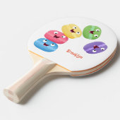 Raquette De Ping Pong Illustration de caricature de macarons marrant mig (Devant Angle)