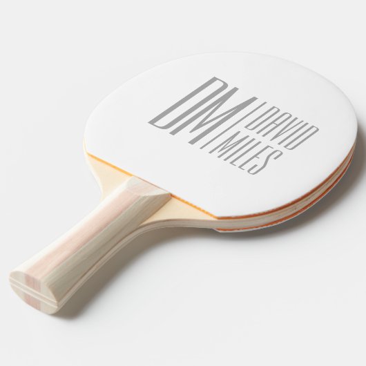 Raquette De Ping Pong Logo Stylish Minimal & Modern Grey Initiales & Nom (Devant Angle)