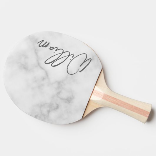 Raquette De Ping Pong Marbre blanc Modern Script Nom personnalisé (Côté)