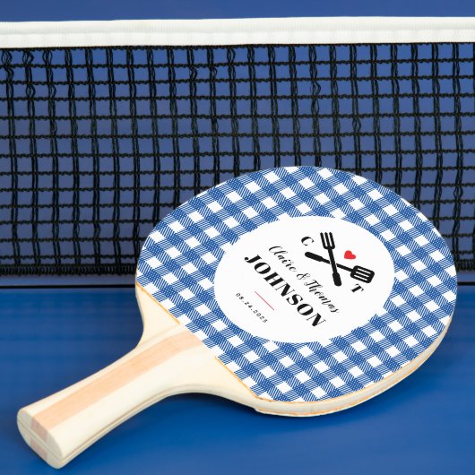Raquette De Ping Pong Mariage de Monogramme de grill bleu (Insitu)