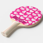 Raquette De Ping Pong Moderne rose et blanc Doodled Heart Valentine Nom (Devant Angle)