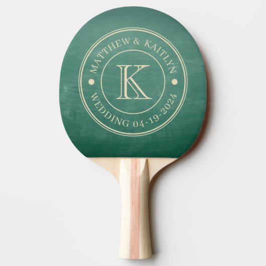 Raquette De Ping Pong Monogramme de mariage sur tableau vert (Dos)