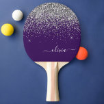 Raquette De Ping Pong Monogramme de Parties scintillant d'argent violet<br><div class="desc">Parties scintillant d'étincelle d'argent et de violet Script Monogramme Nom Ping Pong Paddle. Cela rend le cadeau parfait pour 16 ans,  mariage,  douche nuptiale,  anniversaire,  baby shower ou bachelorette pour quelqu'un qui aime le luxe glam et les styles chic.</div>