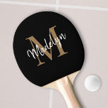 Raquette De Ping Pong Monogramme d'or noir moderne Nom élégant du script<br><div class="desc">Monogramme d'or noir moderne Elégant Script Nom Ping Pong Paddle.Personnalisez facilement cette pagaie de ping pong moderne élégante avec votre monogramme et votre nom personnalisés.</div>