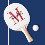 Raquette De Ping Pong Monogramme rouge et nom personnalisé<br><div class="desc">Pagaie de ping-pong imprimée sur mesure personnalisée avec votre nom et votre monogramme ou tout autre texte personnalisé. Cliquez sur Customiser pour modifier les polices et les couleurs ou ajouter votre propre texte et images pour créer un cadeau unique.</div>