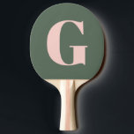 Raquette De Ping Pong Monogramme simple gras personnalisé rose et vert<br><div class="desc">Paddle de ping pong personnalisé avec monogramme simple gras rose et vert</div>