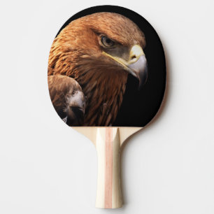 Raquette De Ping Pong Portrait d'Eagle d'isolement sur le noir