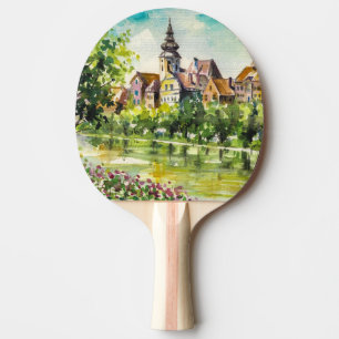 Raquette De Ping Pong Ressort dans la petite ville sur la rivière