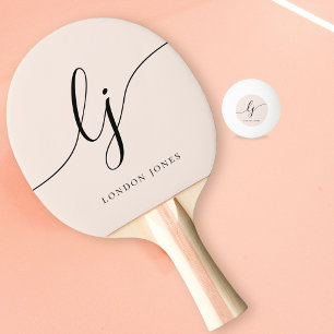 Raquette De Ping Pong Vierge rose rose moderne Script Monogramme Nom Gir