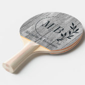 Raquette De Ping Pong Weathered Dark Gray Wooden Leaf Wedding Monogram (Devant Angle)
