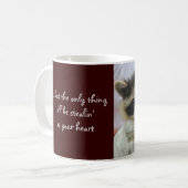 Raton laveur mignon de bandit, volant votre tasse (Devant gauche)