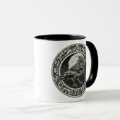 Raven Medallion Carving Art Bird Natuur Mok (Voorkant rechts)