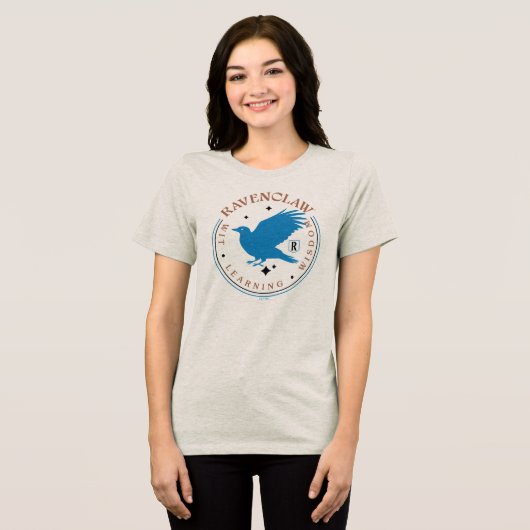 RAVENCLAW™ Blue Eagle House Pride Badge Tri-Blend Shirt (Voorkant volledig)