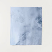 Ravens, sneeuwbergen en wolken wandkleed (Voorkant)