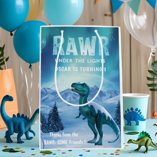RAWR Under the Lights Dinosaur Winter Verjaardag Medium Cadeauzakje