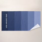 Rayures Bleues Rétro avec un Nom Simple Sans Serif (Serviette de bain)