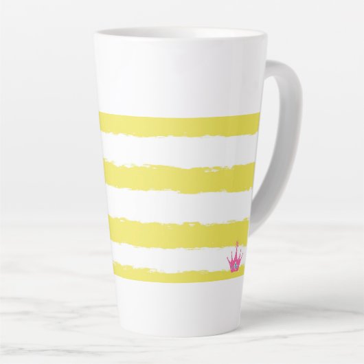 Rayures jaunes et un mug à latte rose (Angle droit)