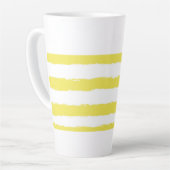 Rayures jaunes et un mug à latte rose (Angle gauche)