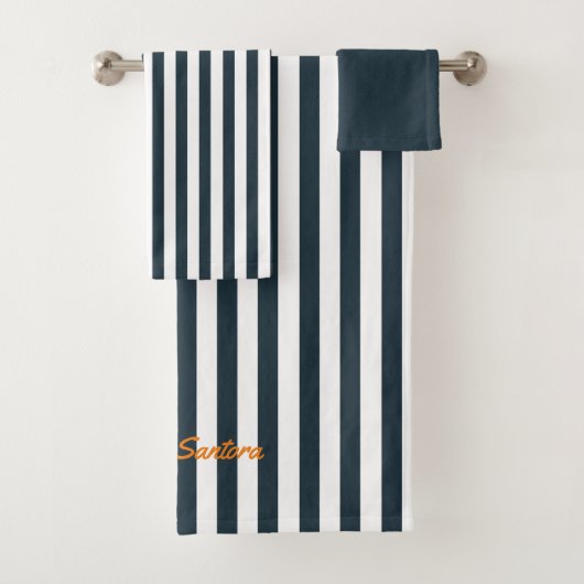 Rayures Navy | Monogramme du gentleman moderne (En situation)