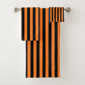 Rayures oranges et noires verticales (En situation)