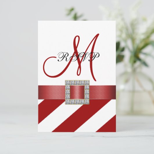 Rayures rouges, Ruban, Réponse initiale au mariage (Debout devant)