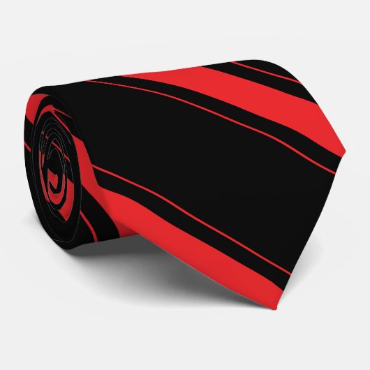 Rayures rouges sur la cravate noire (Roulé)