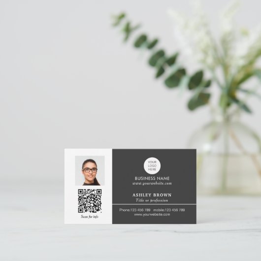 Realtor Simple Modern Professional QR-codefoto Visitekaartje (Staand voorkant)