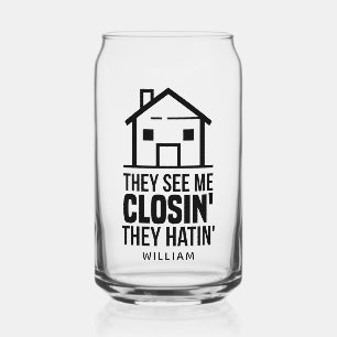 Realtor ze zien mij als het sluiten van een echte blikvorm glas