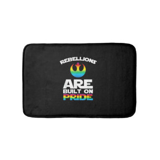 _Rebellions zijn gebouwd op Pride_ Gay Pride T-shi Badmat