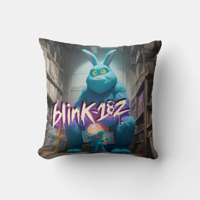 Rebellious Rest: Bigfoot Bunny - Blink 182 Inspire Kussen (Voorkant)