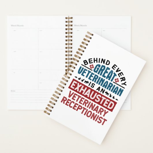 Réceptionniste vétérinaire épuisé (Devant avec enveloppe)