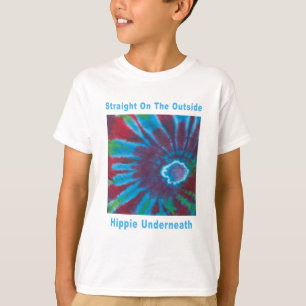 Rechts aan de buitenkant, Hippie onder T-shirt