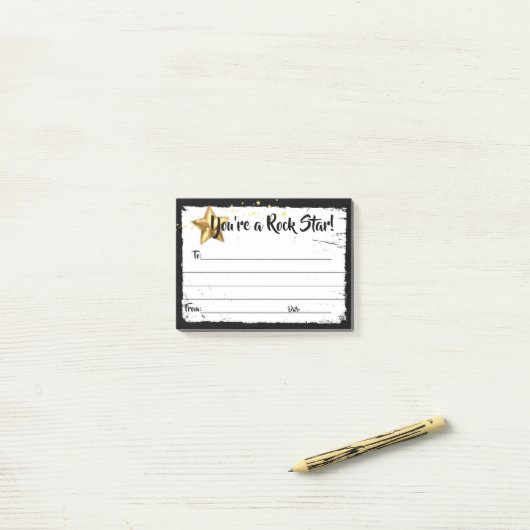 Reconnaissance de l'employé grande note post-it de (Sur un bureau)