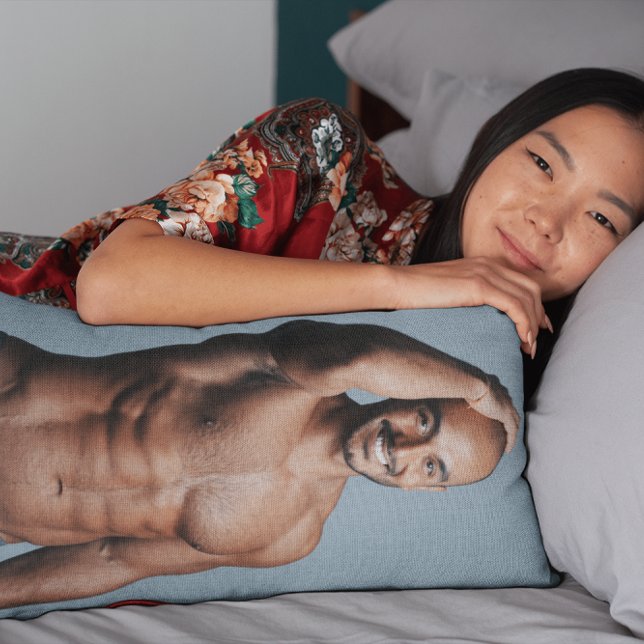 RECTANGLE BOYFRIEND COUSSIN CUDDLE HUNK (Créateur téléchargé)