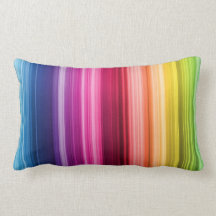 Coussin de rayure d'arc-en-ciel
