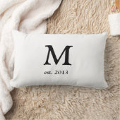 Rectangle Coussin décoré d'un monogramme (Couverture)